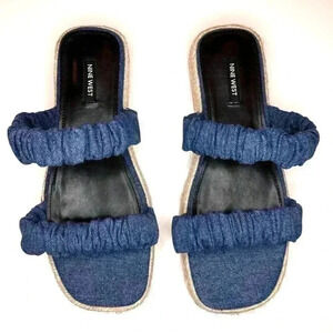 Nine West womens Peacock Flat Sandal Size 9.5